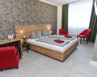 Second Home Hotel - Merseburg - Спальня