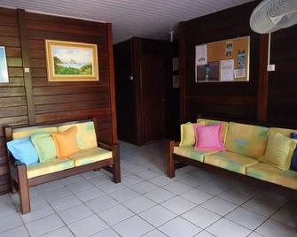 陽光旅館 - 費爾南多·迪諾羅尼亞群島 - 客廳