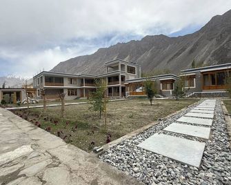 The Dune Escape - Hundar - Edificio