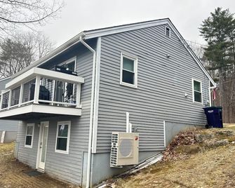 Charming 3-bedroom house on Winnisquam Lake, - Tilton - Gebäude
