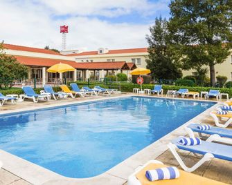 Ibis Setubal - Setúbal - Piscine