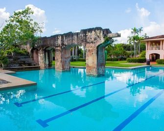 Villa Granada at Dorado Beach Resort pool nearby - Dorado - Pool