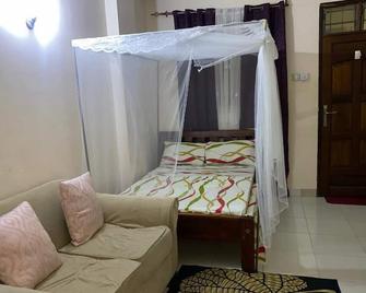 Cosy Studio Yellow House Bamburi - Mombasa - Schlafzimmer
