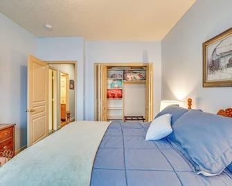 1 Mi to Old Town CBs Hidden Haven with Farm - Meridian - Bedroom