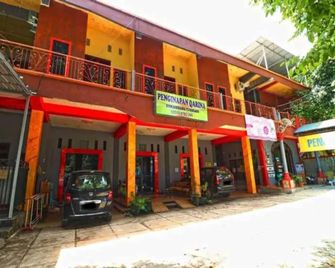 Penginapan Qarina Syariah Banjarbaru - Martapura - Building