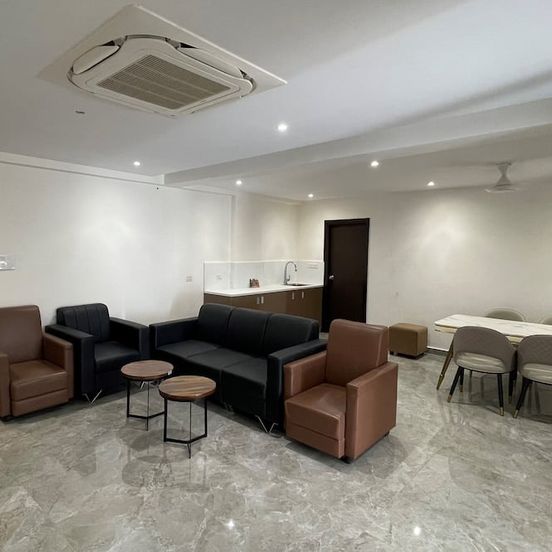 Hotel Silver Cle Hitech City Madhapur image 1