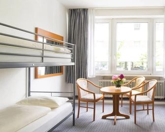 Airport Hostel - Hamburgo