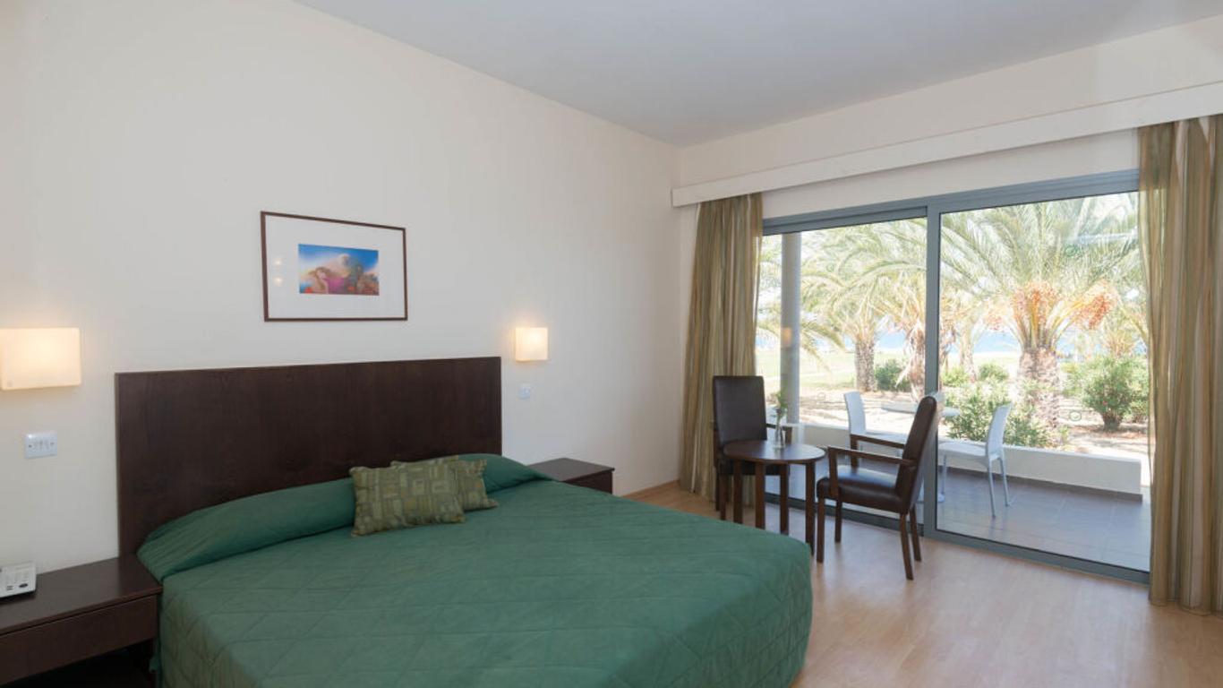 Natura Beach Hotel and Villas