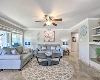 Lakeview Blue Oasis in Hot Springs Lake Access - Hot Springs - Living room