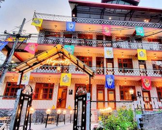 Hogwartz Hostel - Kasol - Building