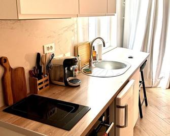 Terra Cotta # Reims - Reims - Kitchen