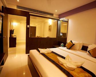 Hotel Golden View - Shirdi - Bedroom