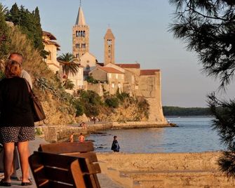 Hotel International - Rab