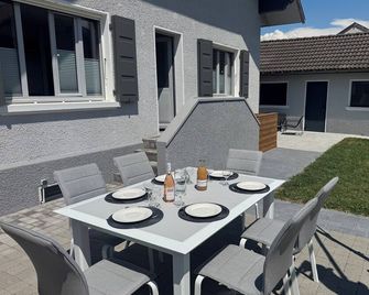 'La Sauffaz - Your Vacation In Savoie With Family Or Friends - Фаверж - Патіо