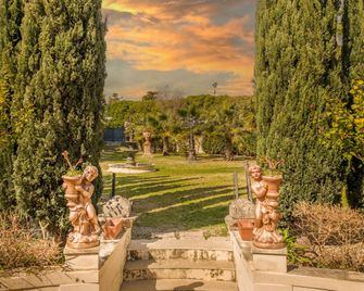 Villa Nicolaci-Liberty suites Noto - Noto - Außenansicht