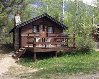 Bungalow #6 or #7 2 persons - Brisco - Building