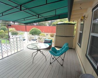 Jacob's Well - Redding - Balcón