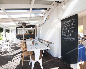 Avani - Modern & Tranquil - Wifi - Ettalong beach - Restaurant
