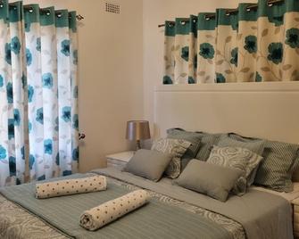2br Cottage Swimming Pool Near Airport - Harare - Habitación