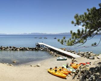 Red Wolf Lakeside Lodge - Tahoe Vista - Playa
