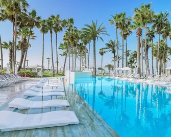 Leonardo Plaza Cypria Maris Beach Hotel & Spa - Pafos - Bazén