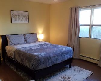 Charming 3-bedroom house with AC and WiFi in Cut Bank - Cut Bank