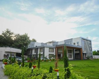 Jai Vilas Palace & Resort - Shahdol - Building