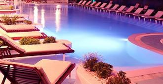 Guverte Butik Hotel - Cesme - Svømmebasseng
