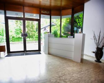 Landhotel Zur Eiche - Overath - Рецепція