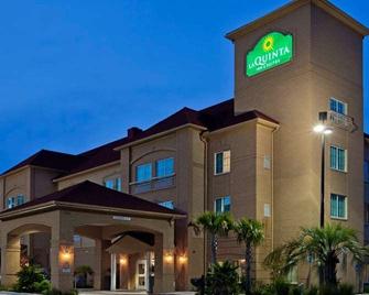 La Quinta Inn & Suites by Wyndham Hinesville - Fort Stewart - Hinesville - Rakennus