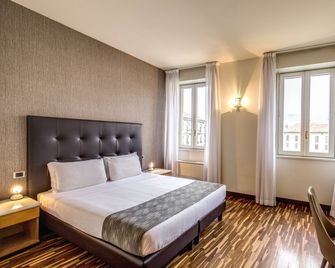 Albergo Firenze - Como - Slaapkamer