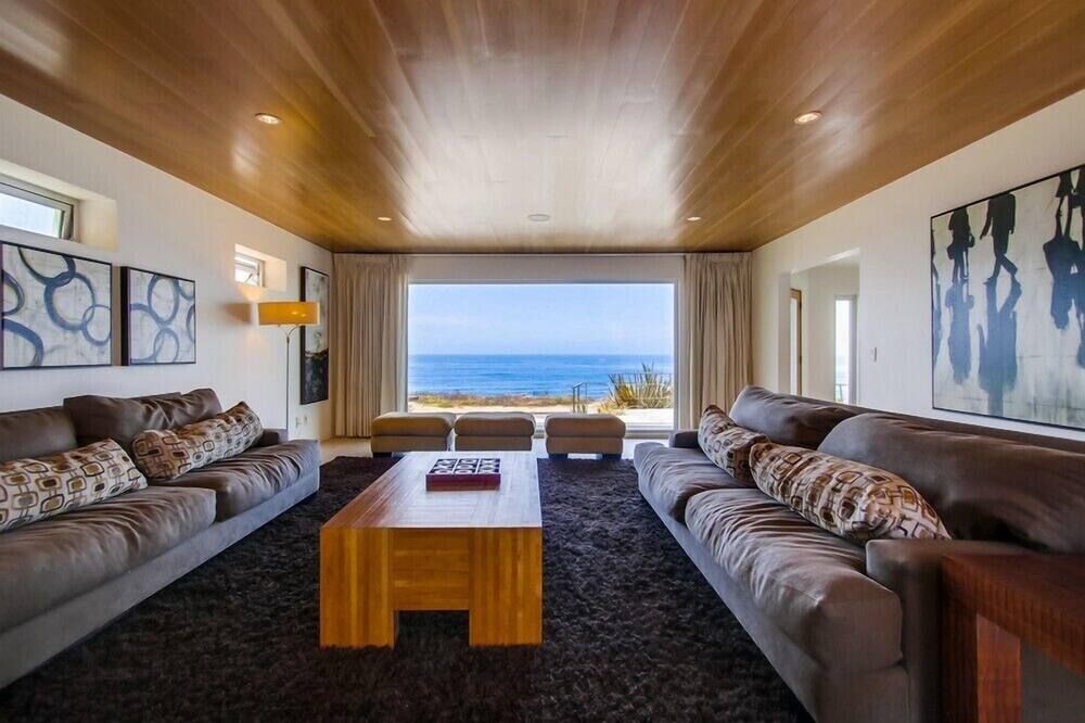 Spectacular Oceanfront Estate--Private Pool And Hot Tub, Sweeping View - سان دييغو - غرفة معيشة