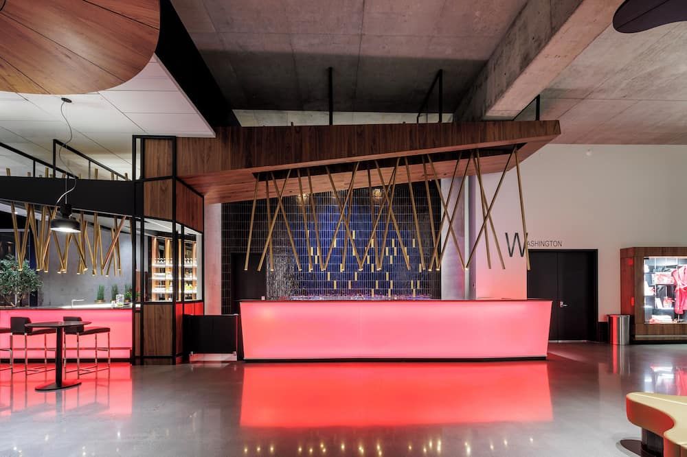 Front desk view of Grand Hotel Times Levis