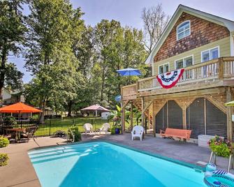 Camden Home on Lake Wateree with Boat Dock! - Camden - Pool