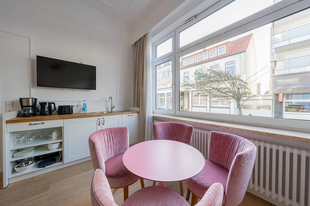 Logierhaus am Rathaus - נורדרניי - חדר אוכל