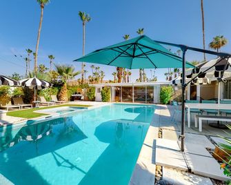 The Arrow of Twin Palms - Midcentury Alexander Permit# 3505 - Palm Springs - Pool