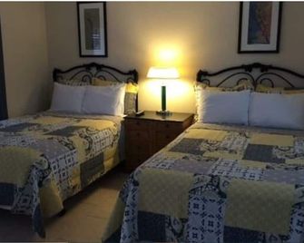Charming hotel suite with AC and WiFi in delightful Titusville - Titusville