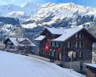 Traditional chalet in Wengen - Parterre or Ground - Wengen - Building