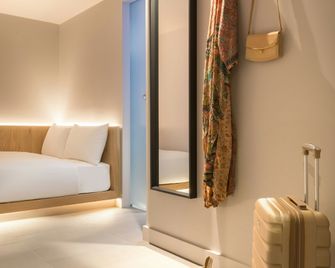 Zedwell Underground Hotel Tottenham Court Rd - London - Bedroom