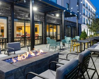 Home2 Suites by Hilton East Haven New Haven - East Haven - Pátio