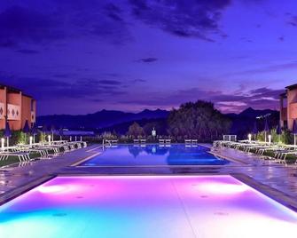 Hotel Club Baja Bianca - San Teodoro - Pool