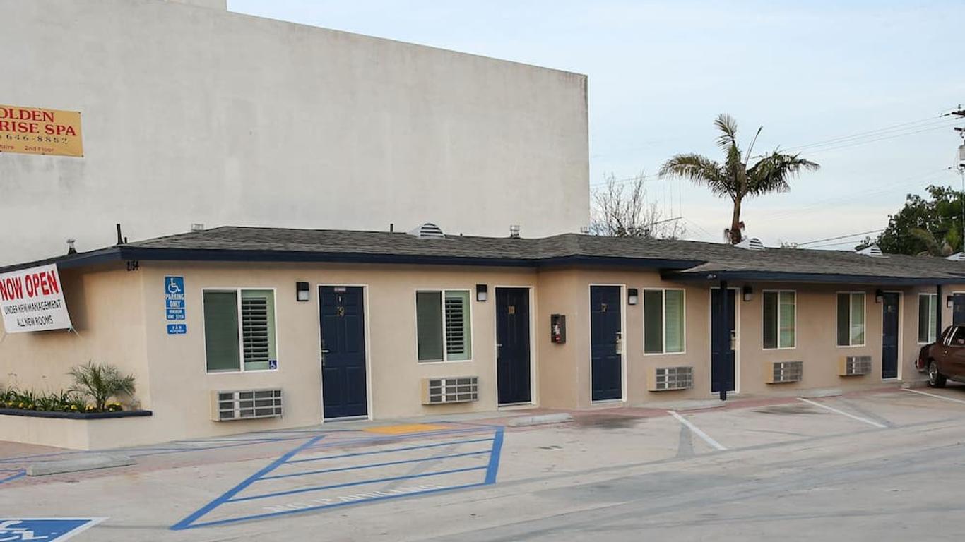 Newport Bay Inn