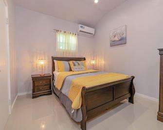 Beautiful 1-bedroom apartment in amazing Buckleys with AC, WiFi - Buckleys - Sypialnia