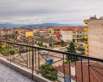 Nantin Hotel Ioannina - Ioanina - Balcón