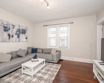 The Vista View Villa 1 - Cincinnati - Pokój dzienny