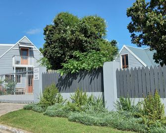 Gables B & B - George - Budova