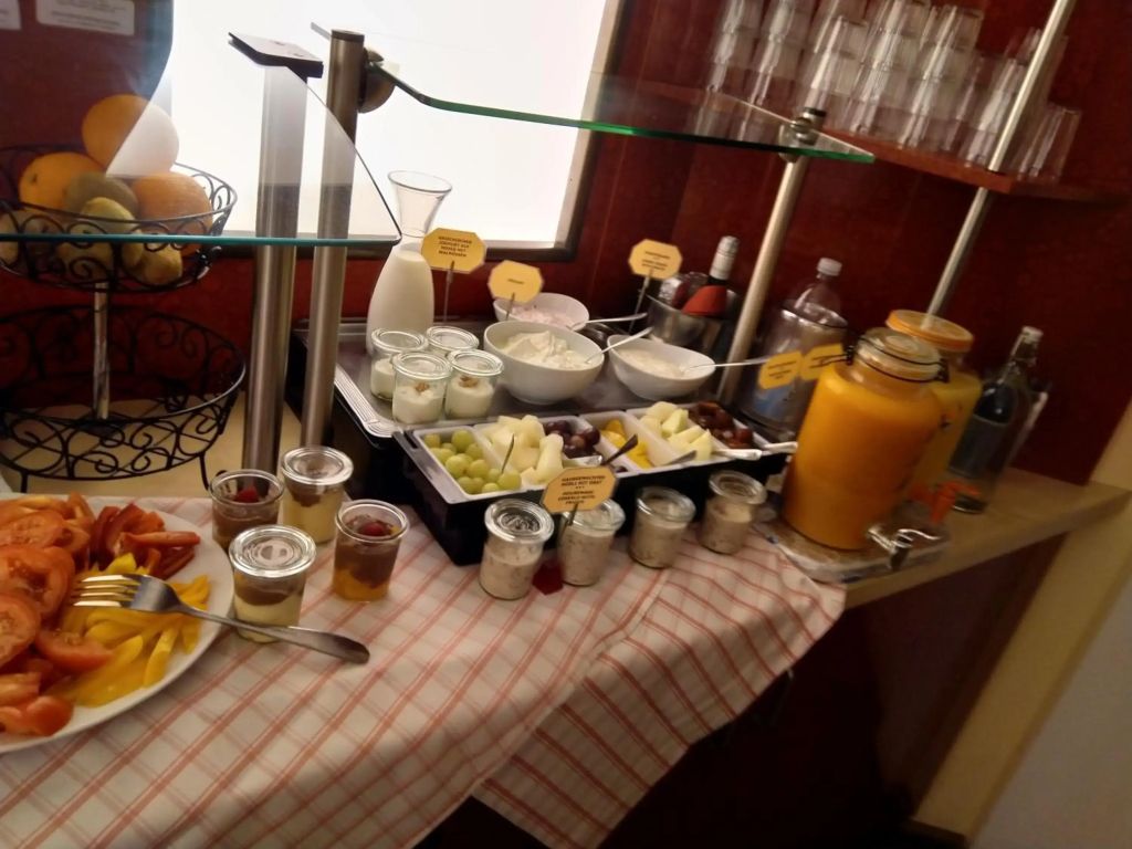Stadt-Gut-Hotel Rheinischer Hof - Essen - Buffet