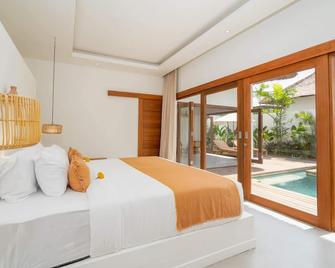 Villa Lounes 2 - Walking Distance to Luna Beach Club - Tabanan - Bedroom