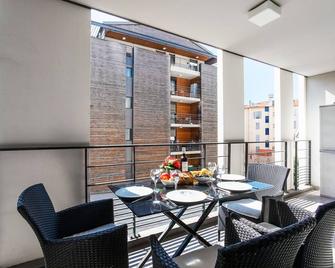 Victor Hugo Ap4159 Nice, By Riviera Holiday Homes - Nice - Balcony