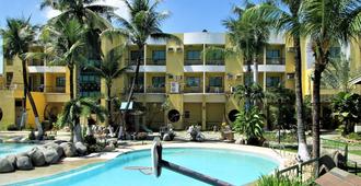 Country Village Hotel - Cagayan de Oro - Πισίνα